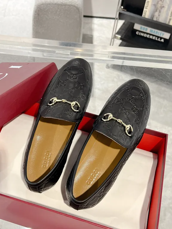 Gucci Shoe 